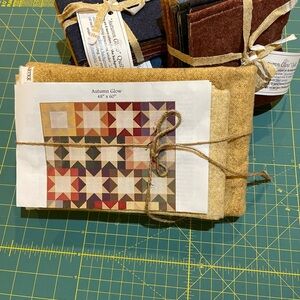 Autumn Glow Quilt Kit
